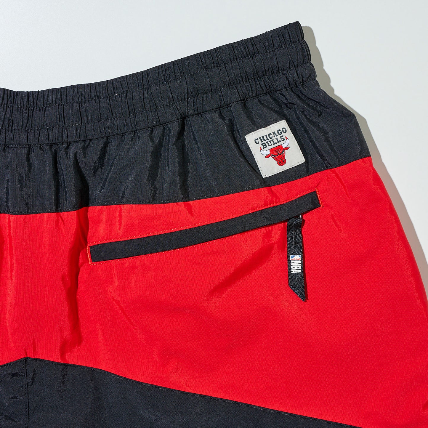 WINDBREAKER SHORT PANTS