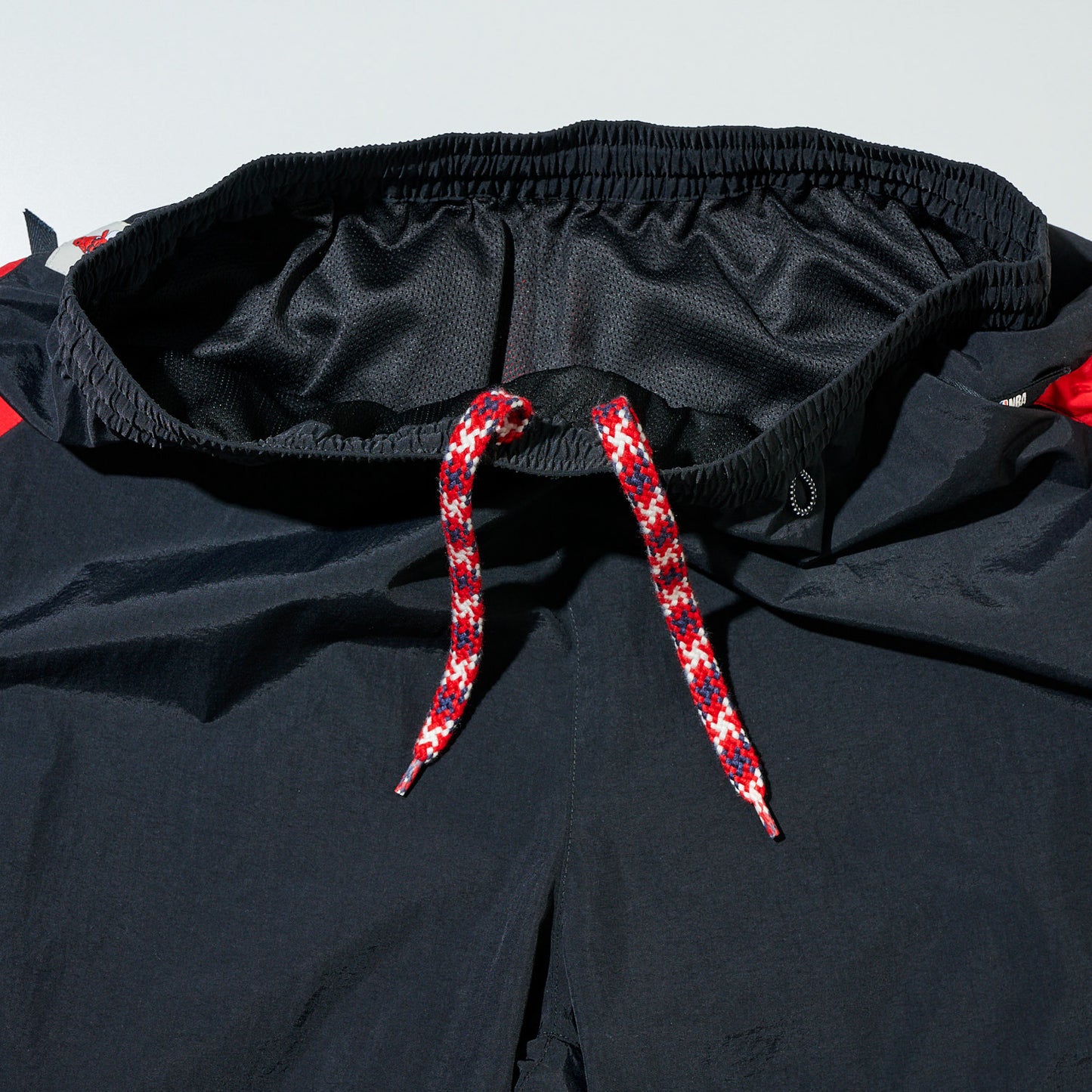 WINDBREAKER SHORT PANTS