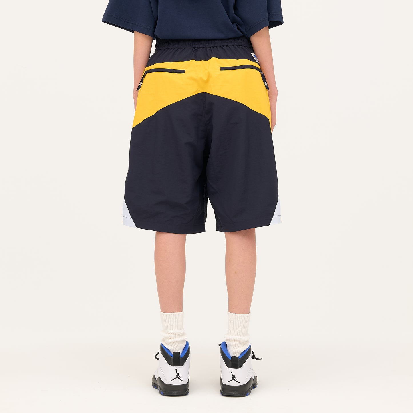 WINDBREAKER SHORT PANTS